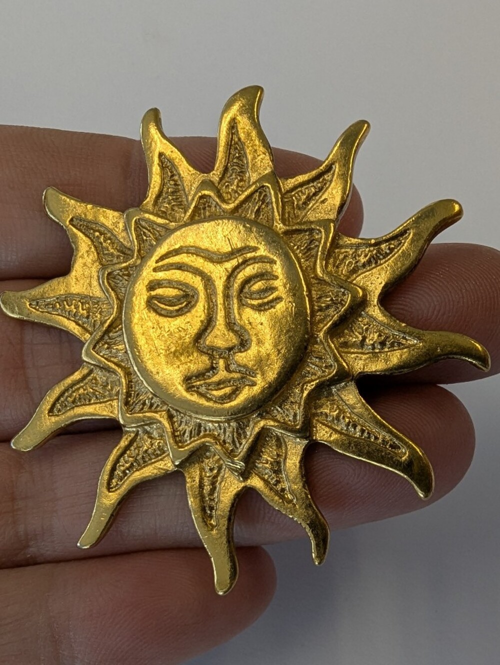 EVC LARGE GOLD TONE SUN FACE PENDANT CHARM